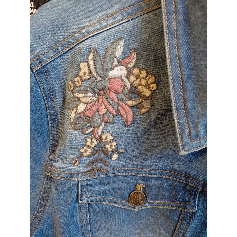 Tantrums Women's Embroidered Denim Jacket Medium Wash Long Sleeve‎ Blue XL - Picture 4 of 11